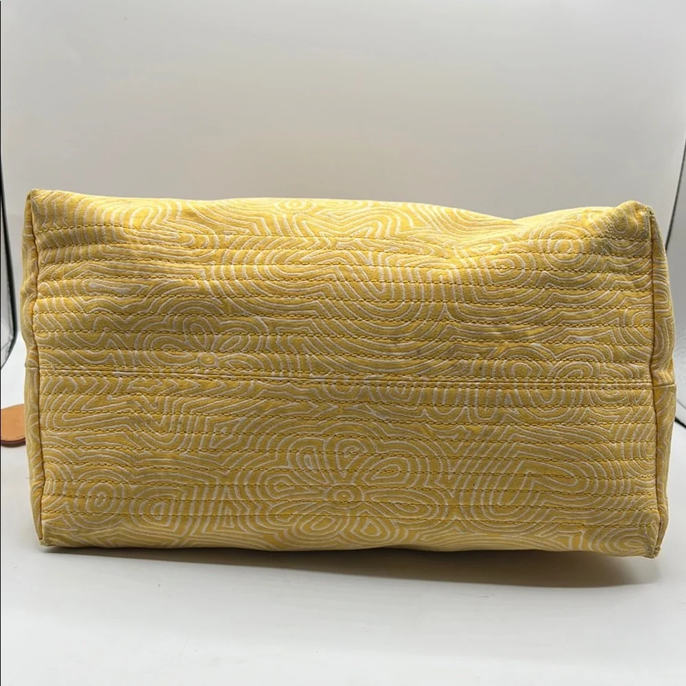 Dooney & Bourke Fabric Duck Hobo Butter Yellow White Shoulder Bag Pebbled Finish - Picture 7 of 13